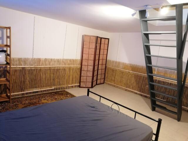 Appartement Avec Jardin Au Calme Μοντρέιγ Εξωτερικό φωτογραφία
